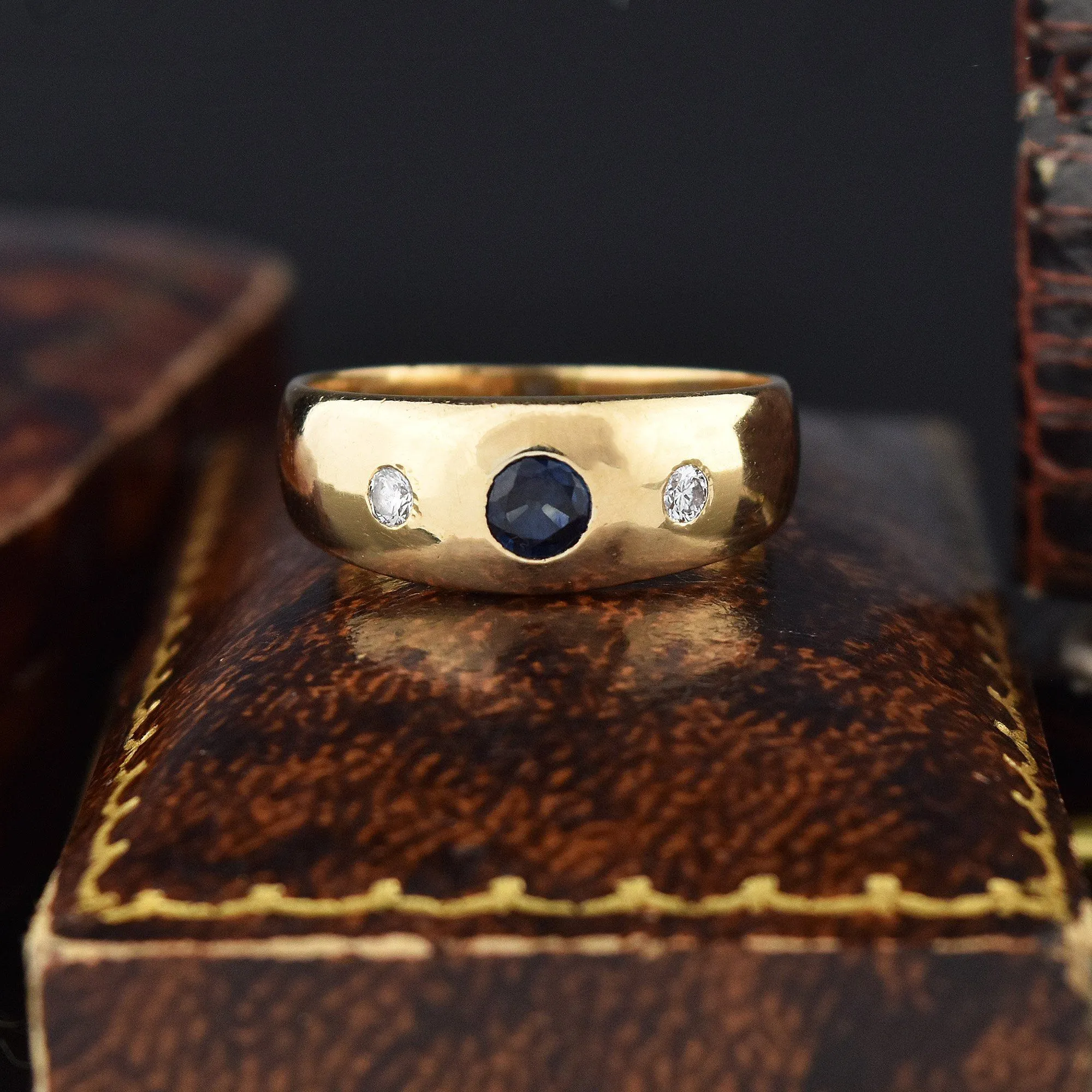 Antique Victorian 18K Gold Sapphire & Diamond Gypsy Ring