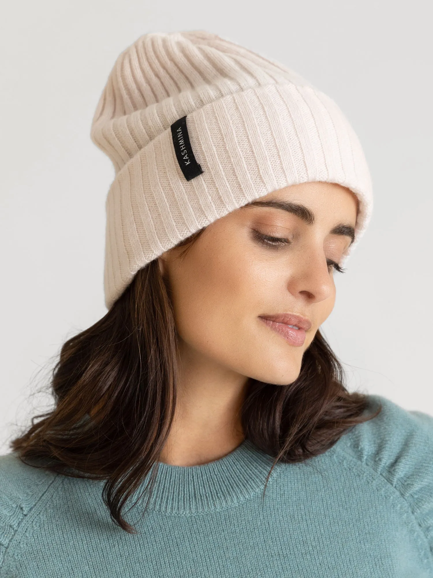 Cashmere beanie "Oda" - pearl