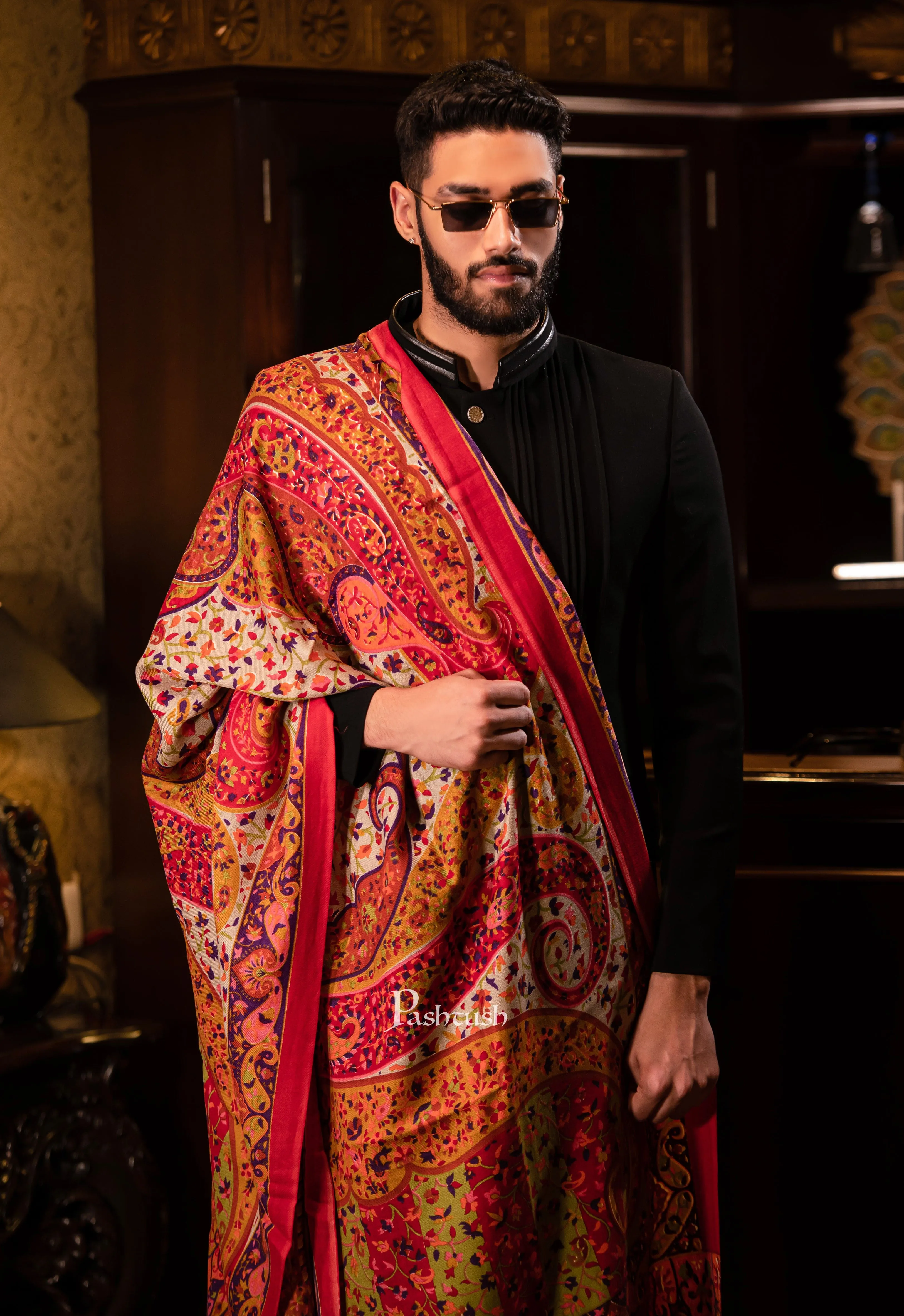 Pashtush men Fine Wool, Printed Paisley design, Multicolour