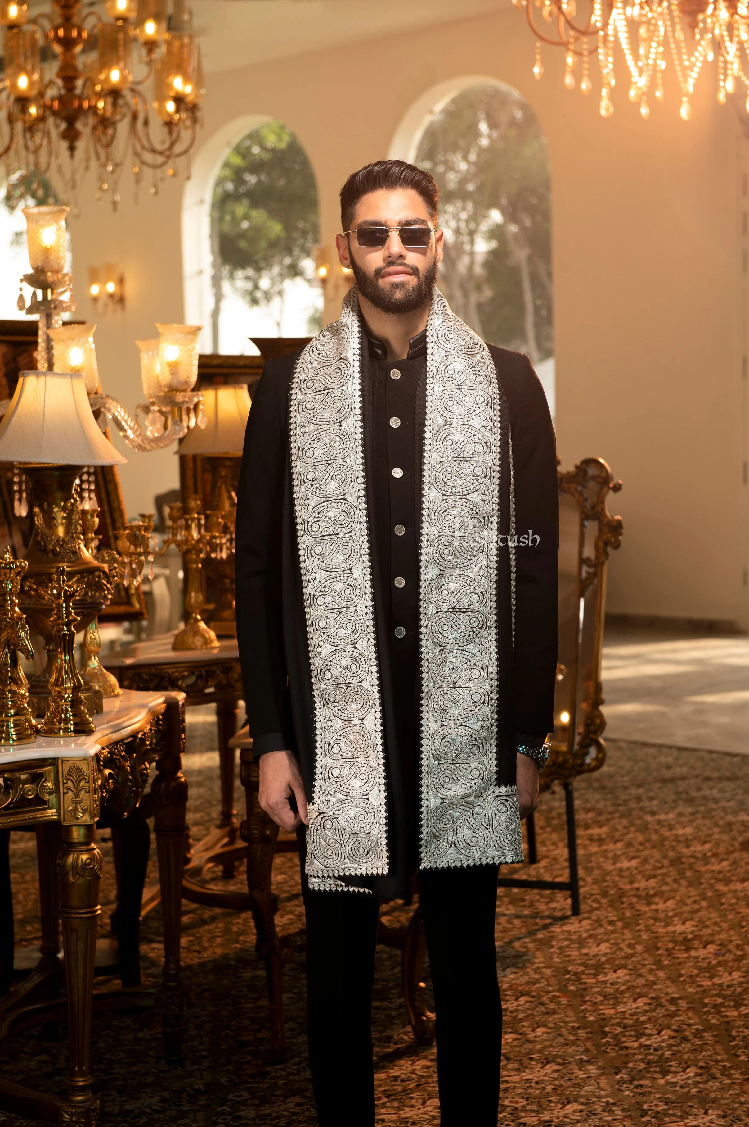 Pashtush Mens 100% Pure Wool with Woolmark Certificate Stole, Metallic Tilla Embroidery Border, Rich Black