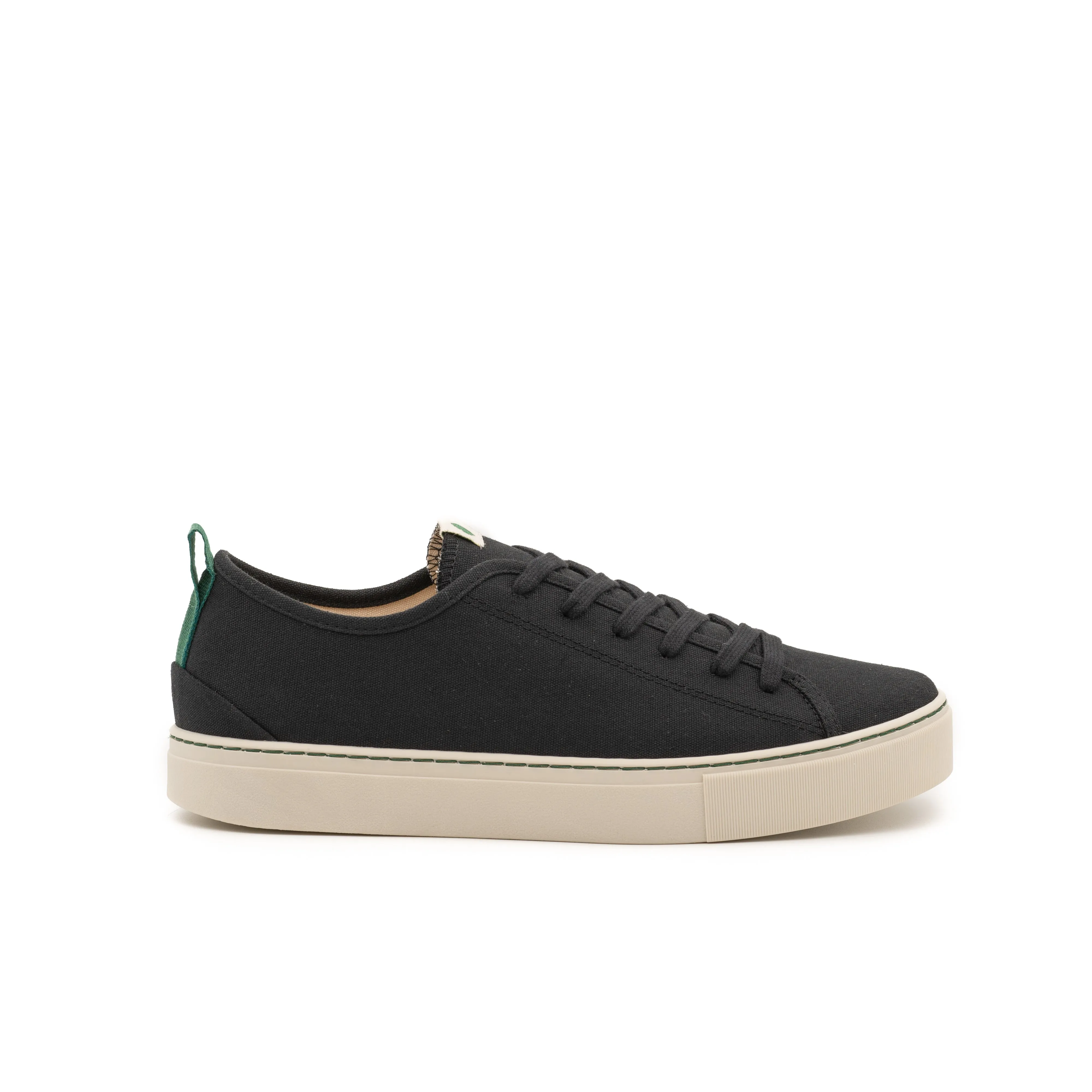 Vegan sneaker Black NIK009